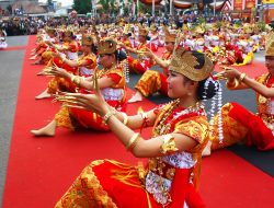 Tari Bedana dan Tari Cangget: Simbol Kehangatan, Persahabatan, dan Kebersamaan